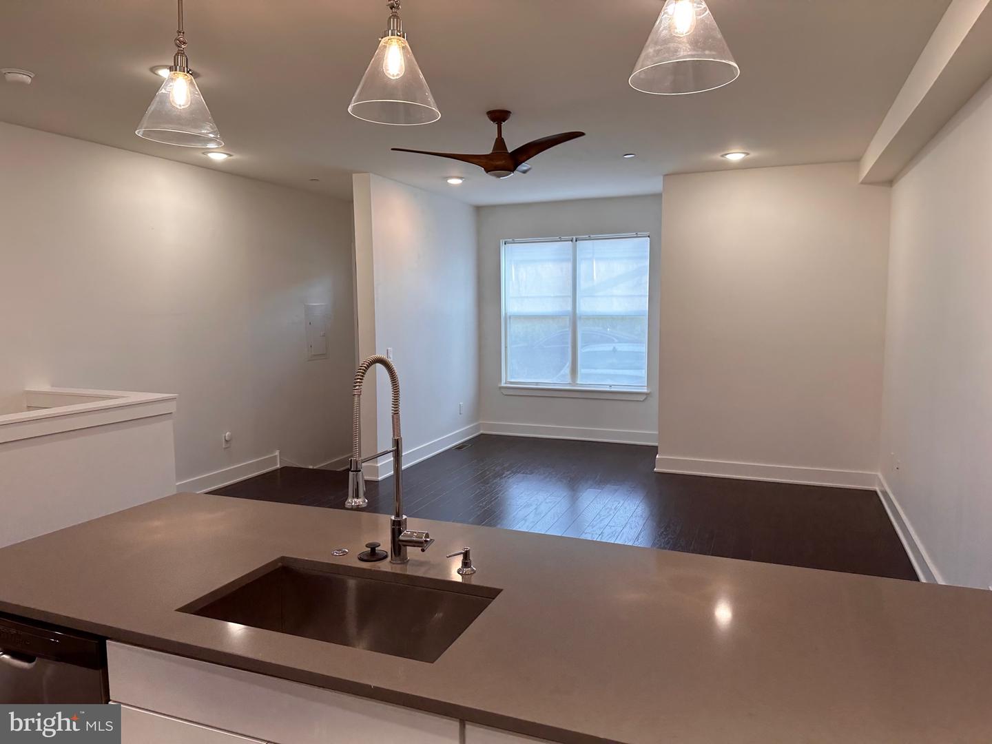 518 W Montgomery Ave #5