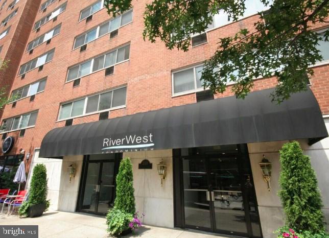 2101-17 Chestnut St #1205