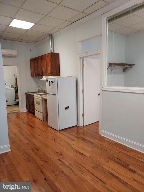104-6 S 8th St