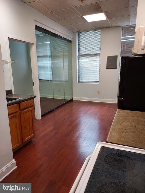 104-6 S 8th St
