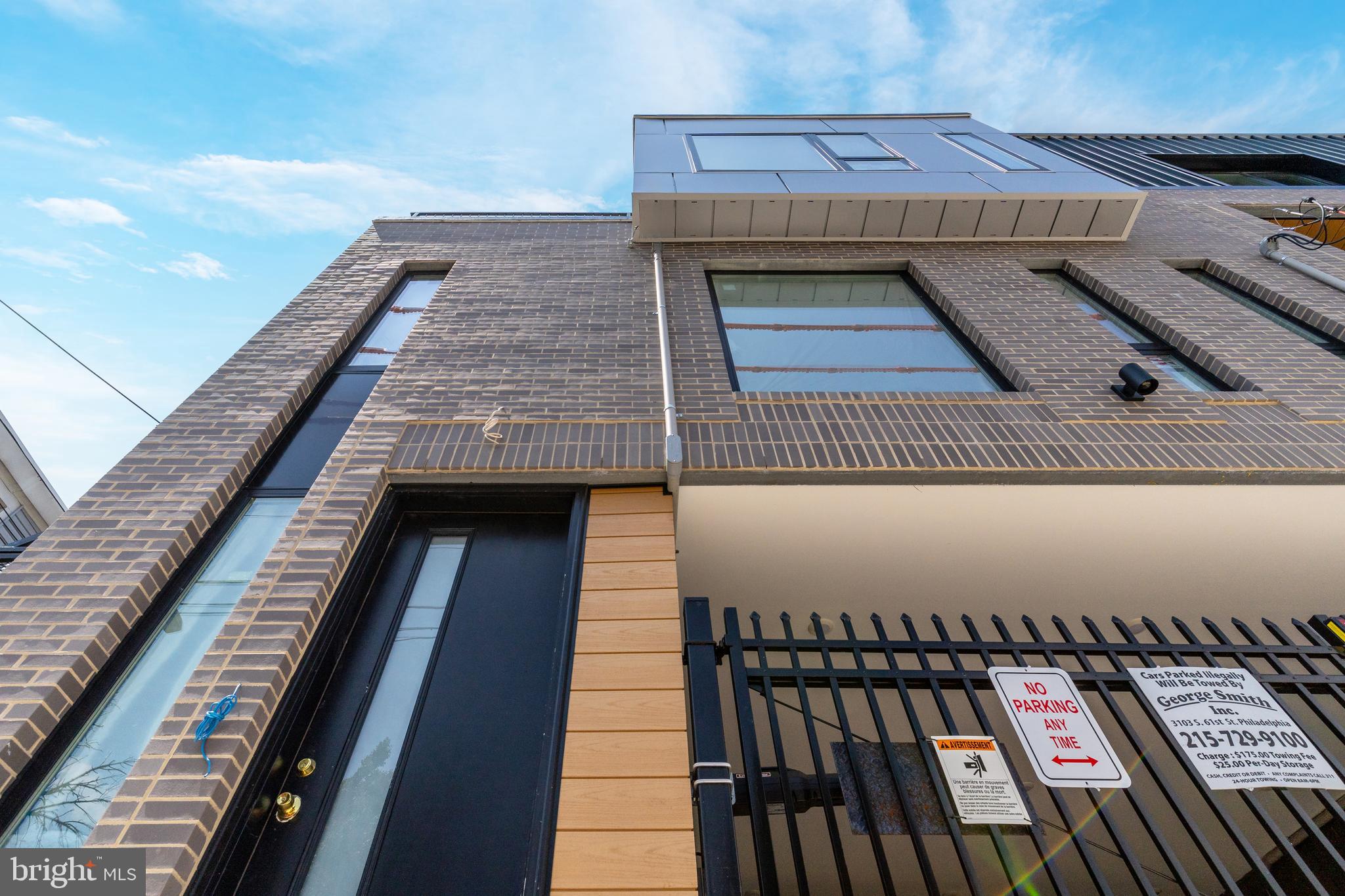 2514 E Cumberland St #9