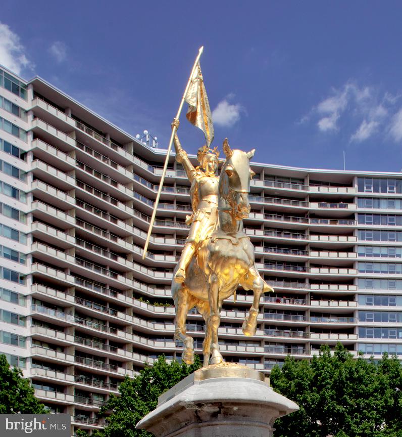 2401 Pennsylvania Ave #11c47