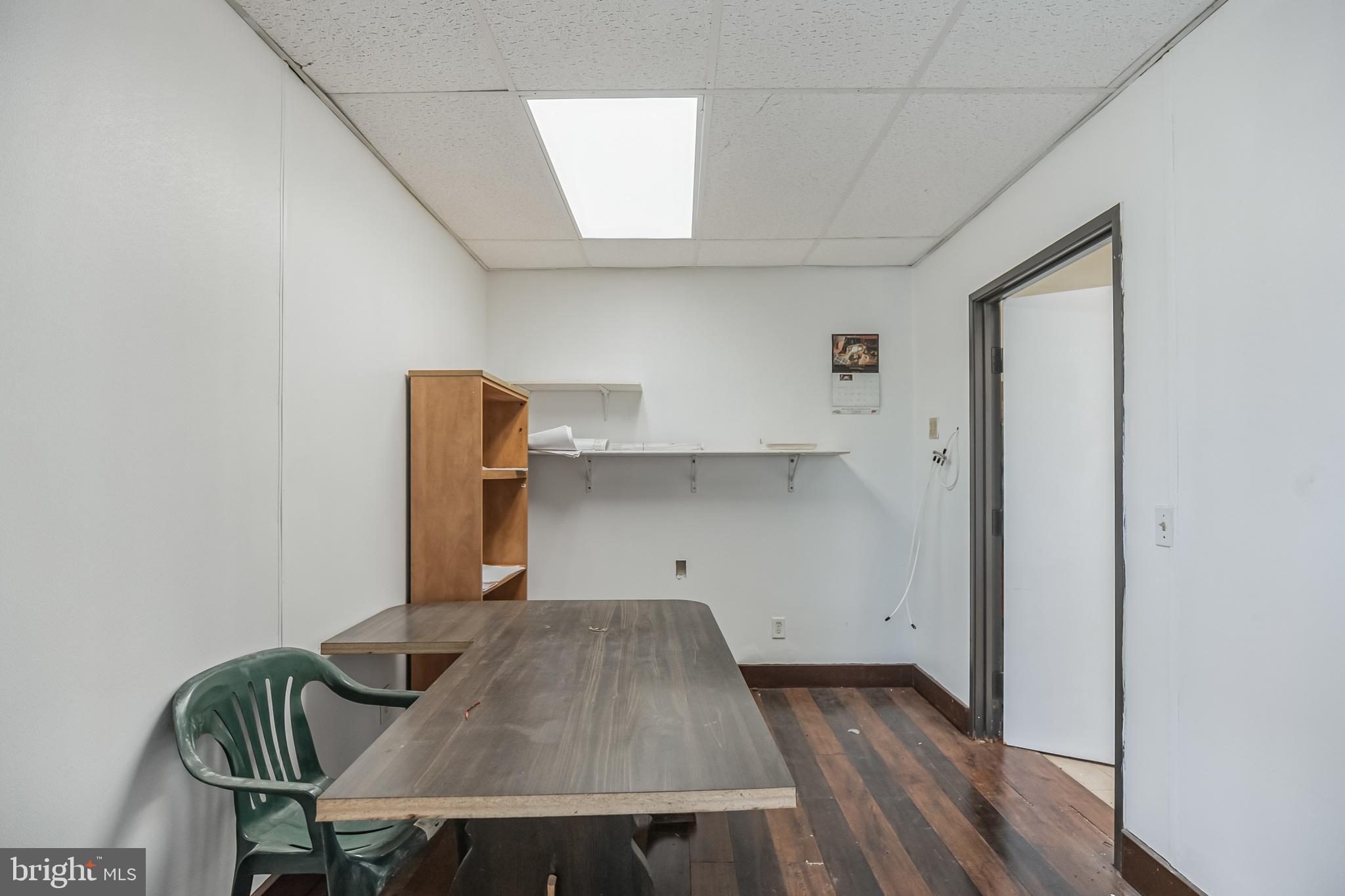 9901 Frankford Ave