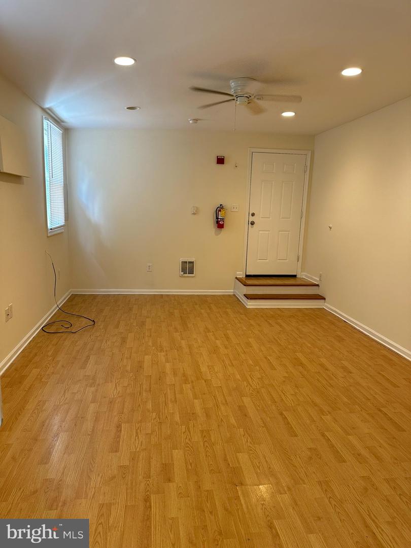 1502 Brown St #3r