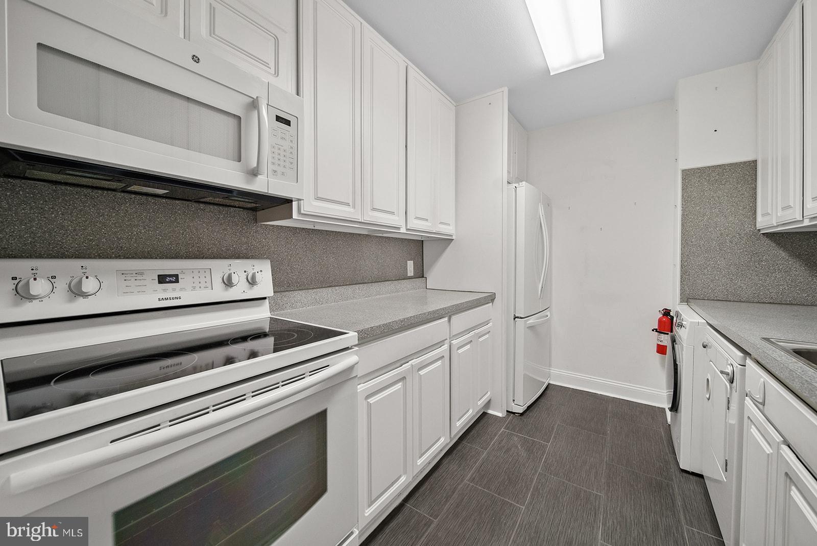 1901 John F Kennedy Blvd #1215