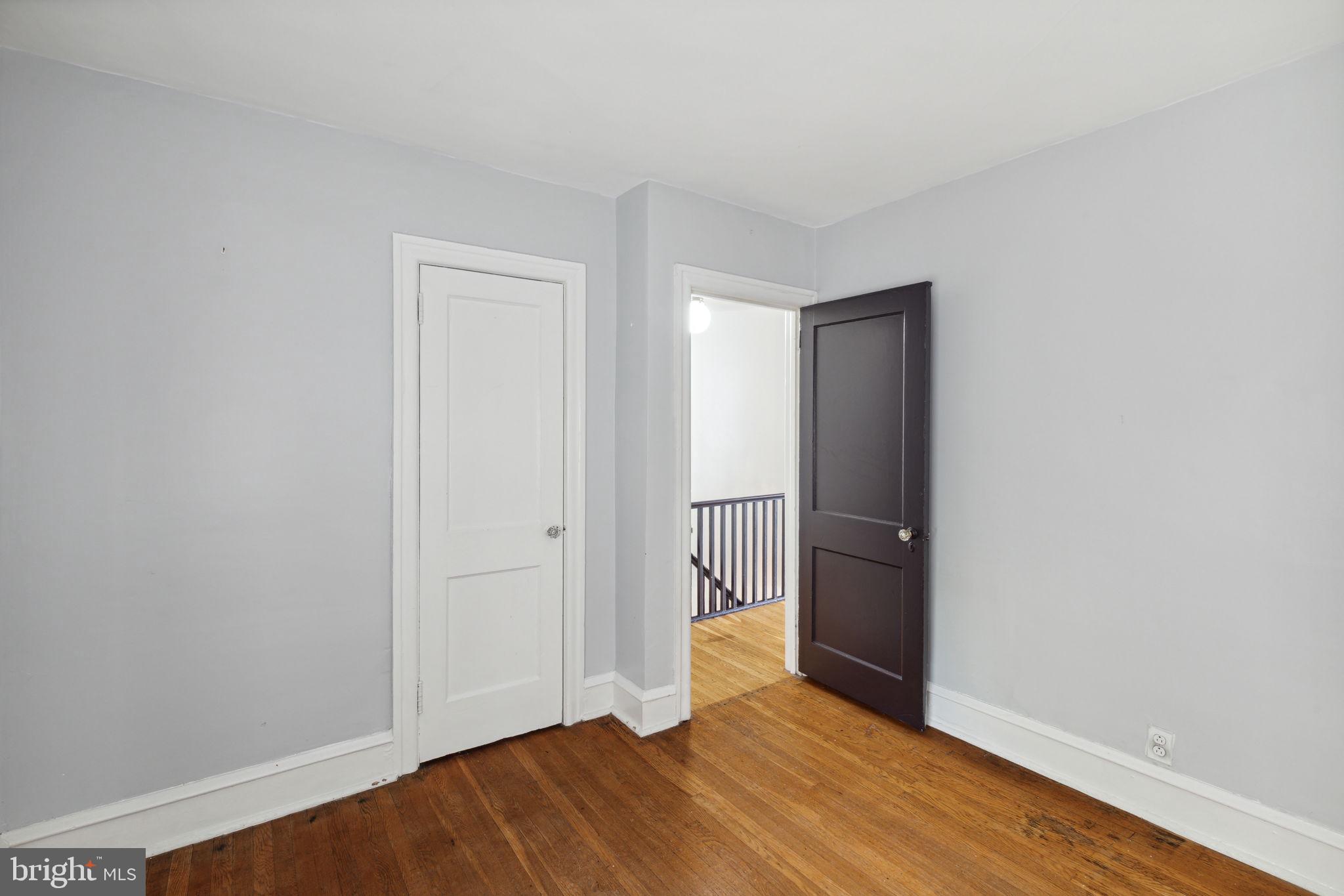465 W Harvey St