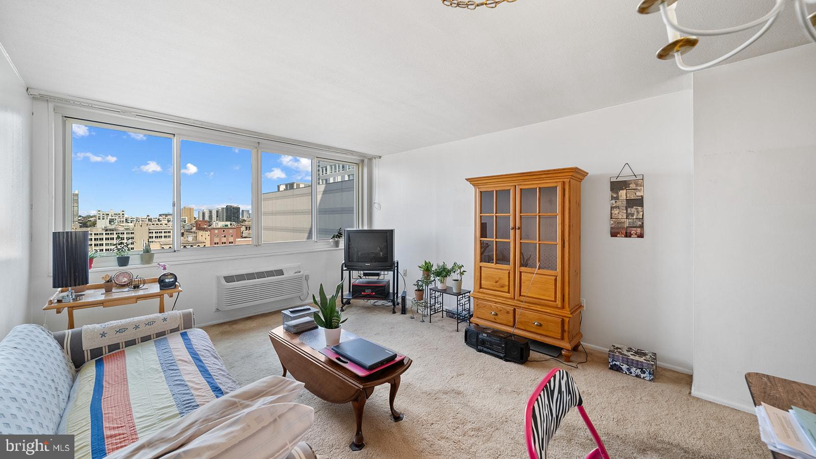 1901 John F Kennedy Blvd #922