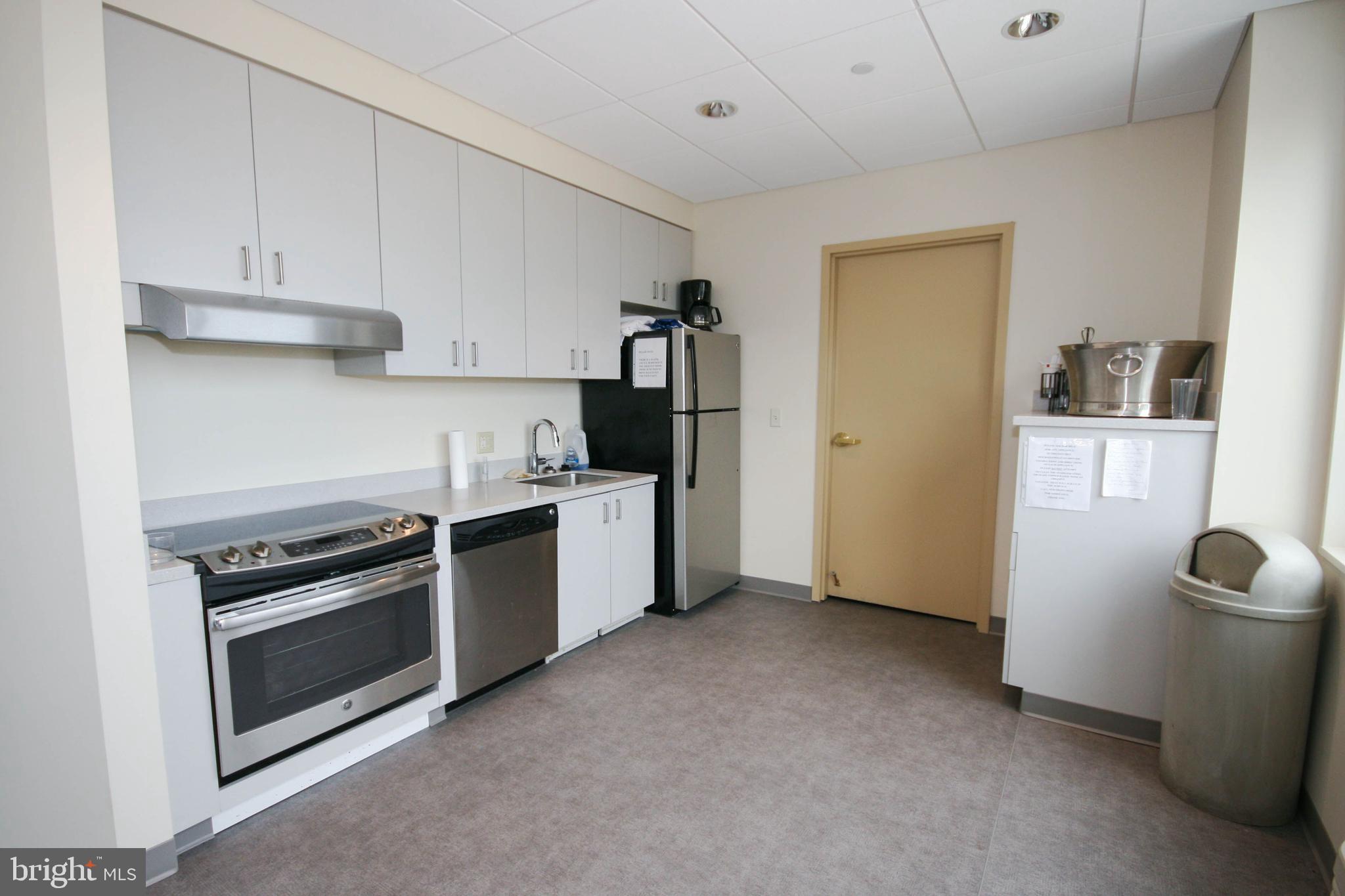 1901 John F Kennedy Blvd #922