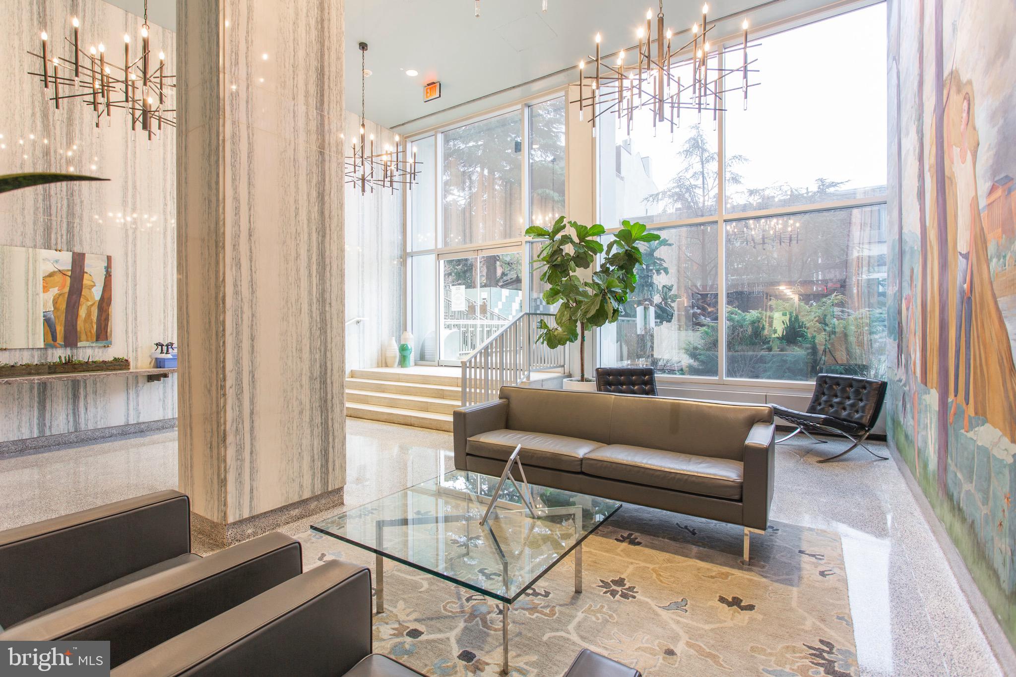 604-36 S Washington Sq #1817