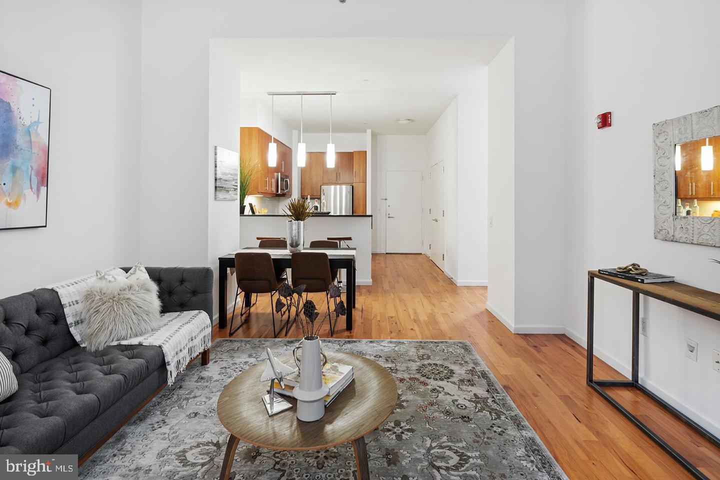 1425 Locust St #2d