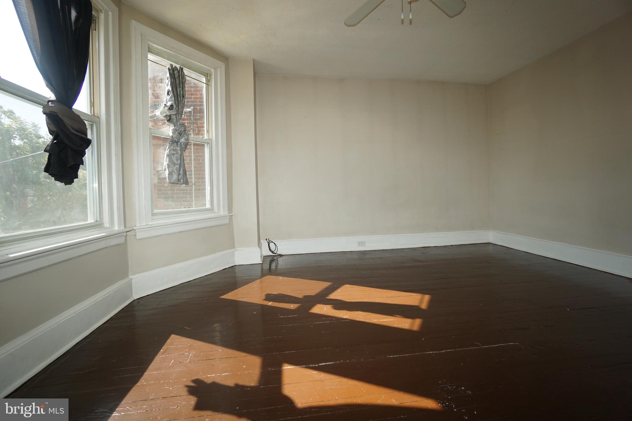 135 E Duval St