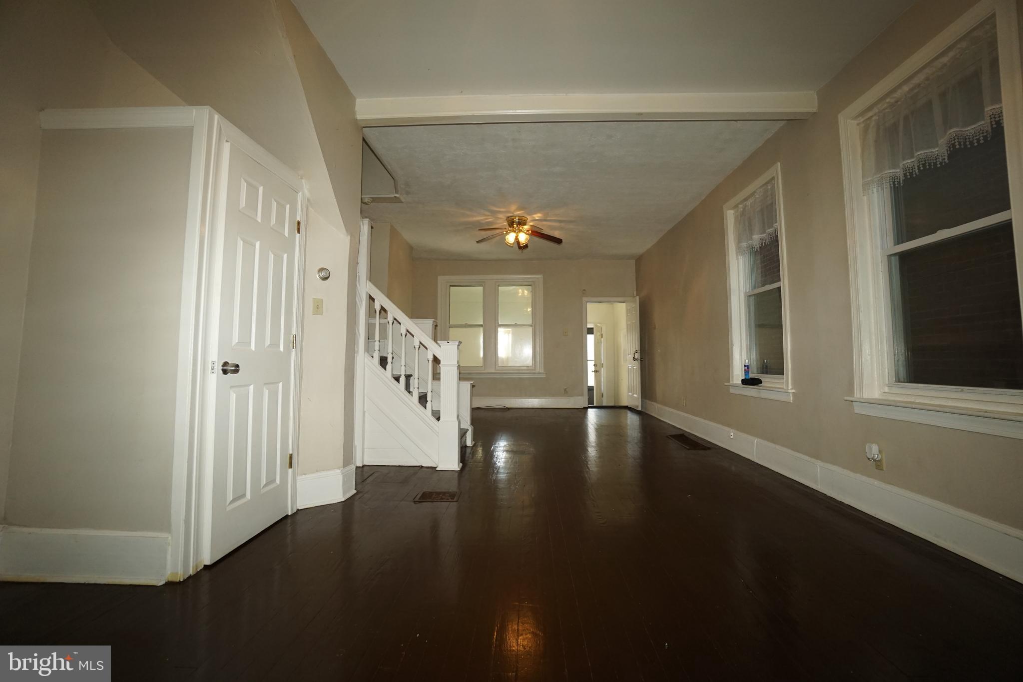135 E Duval St
