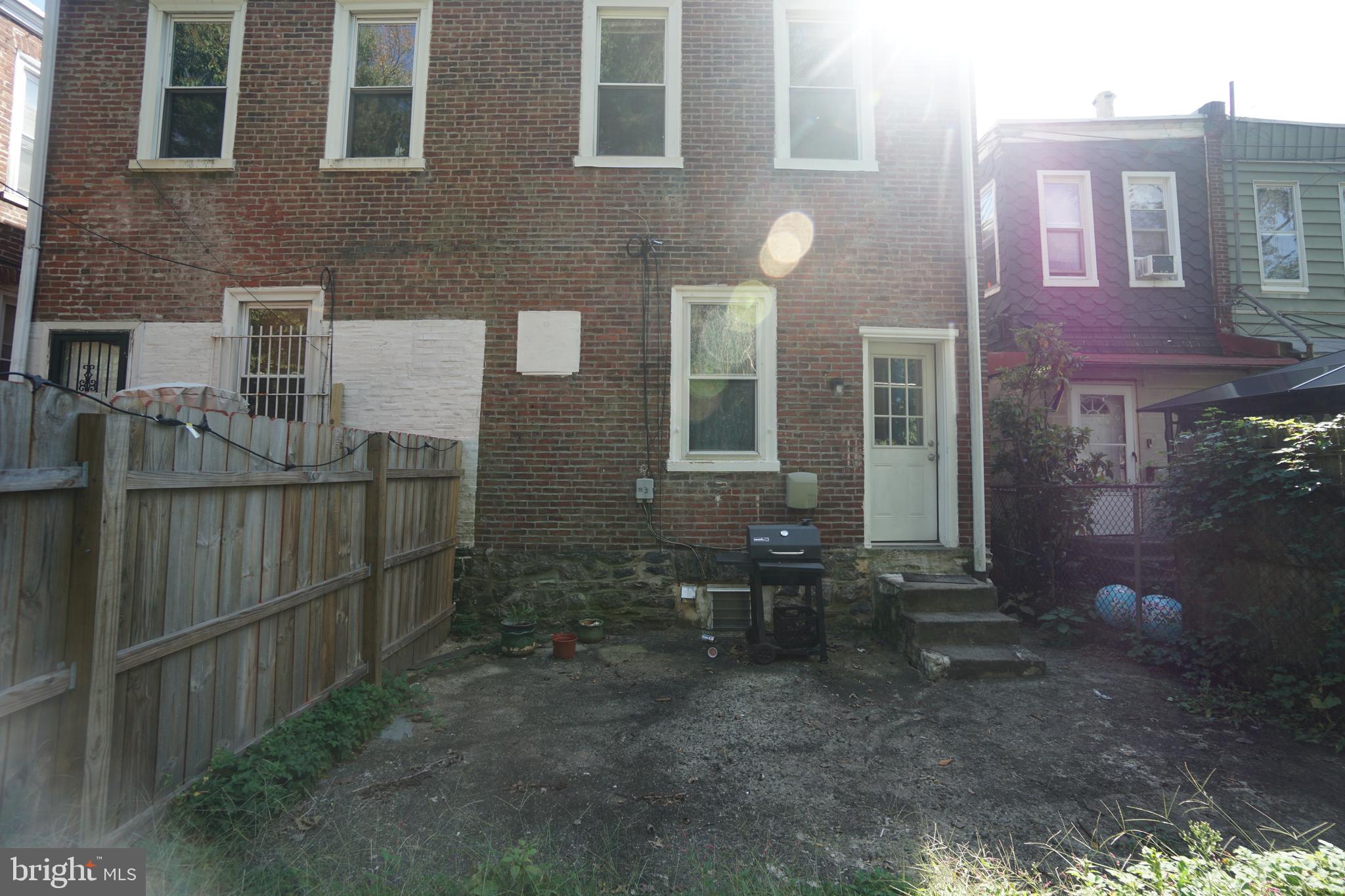 135 E Duval St