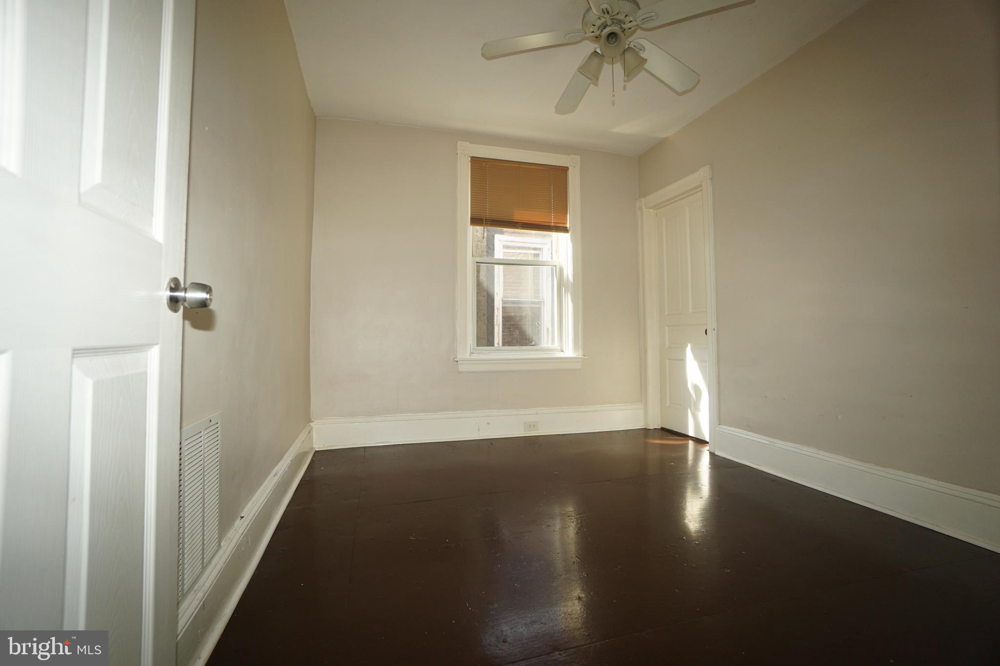 135 E Duval St