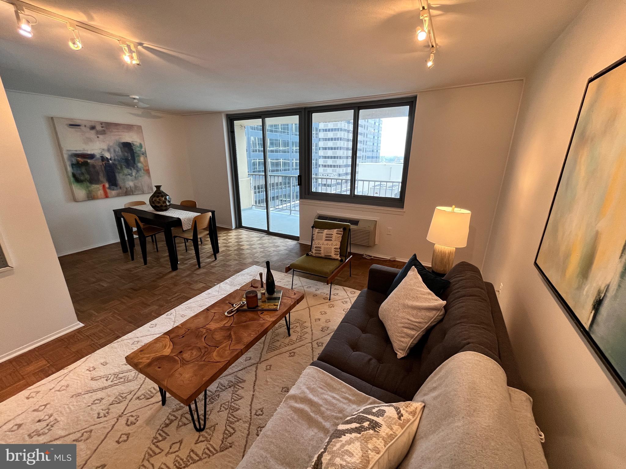 1919 Chestnut St #1320