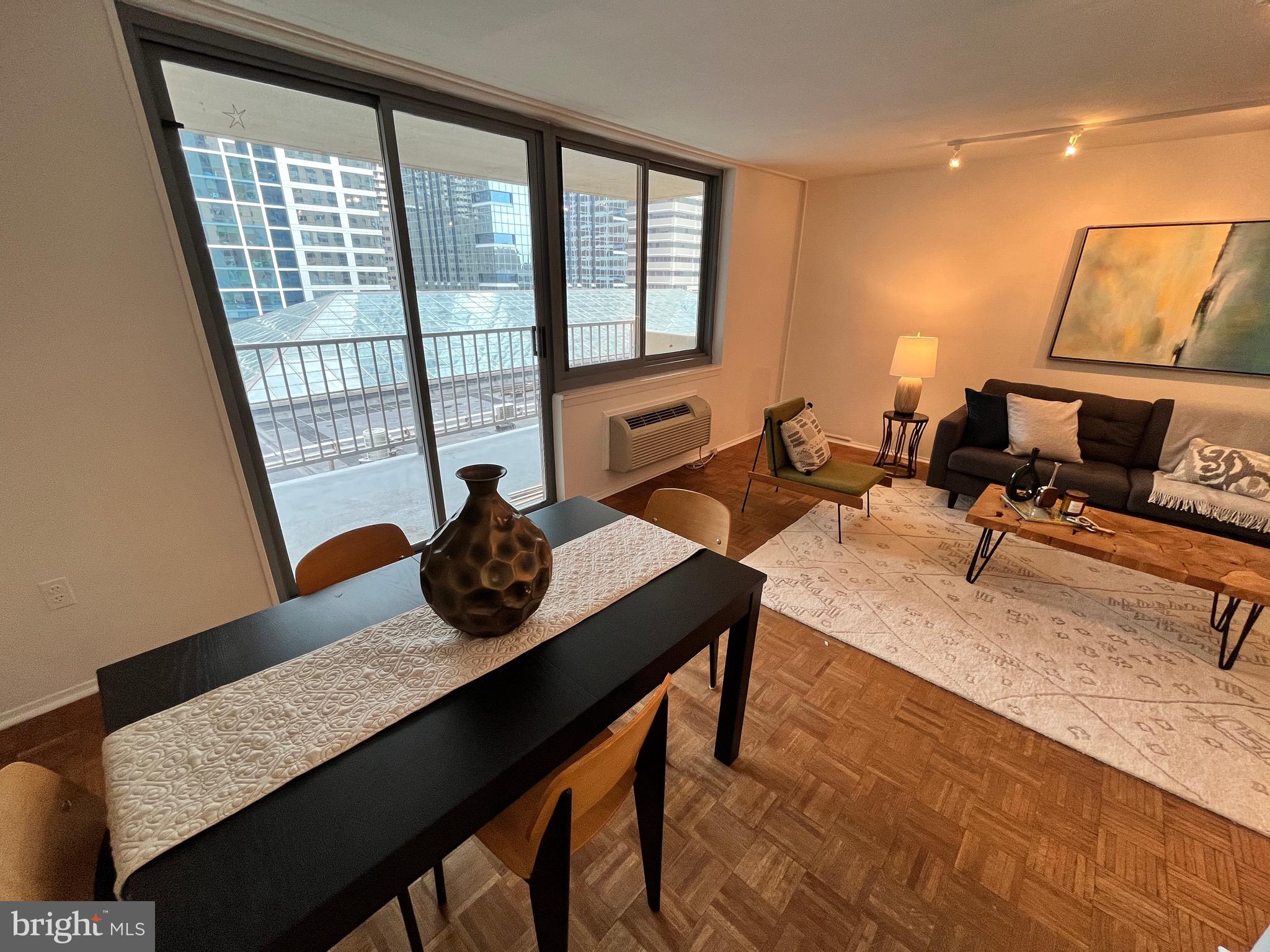 1919 Chestnut St #1320