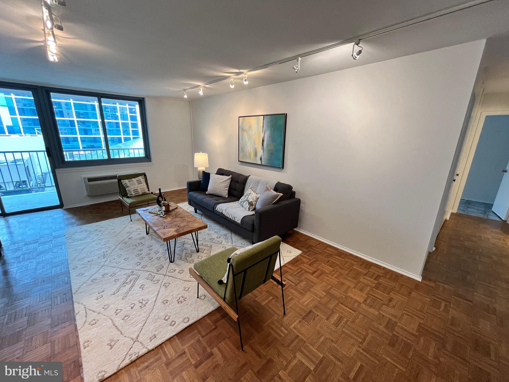 1919 Chestnut St #1320