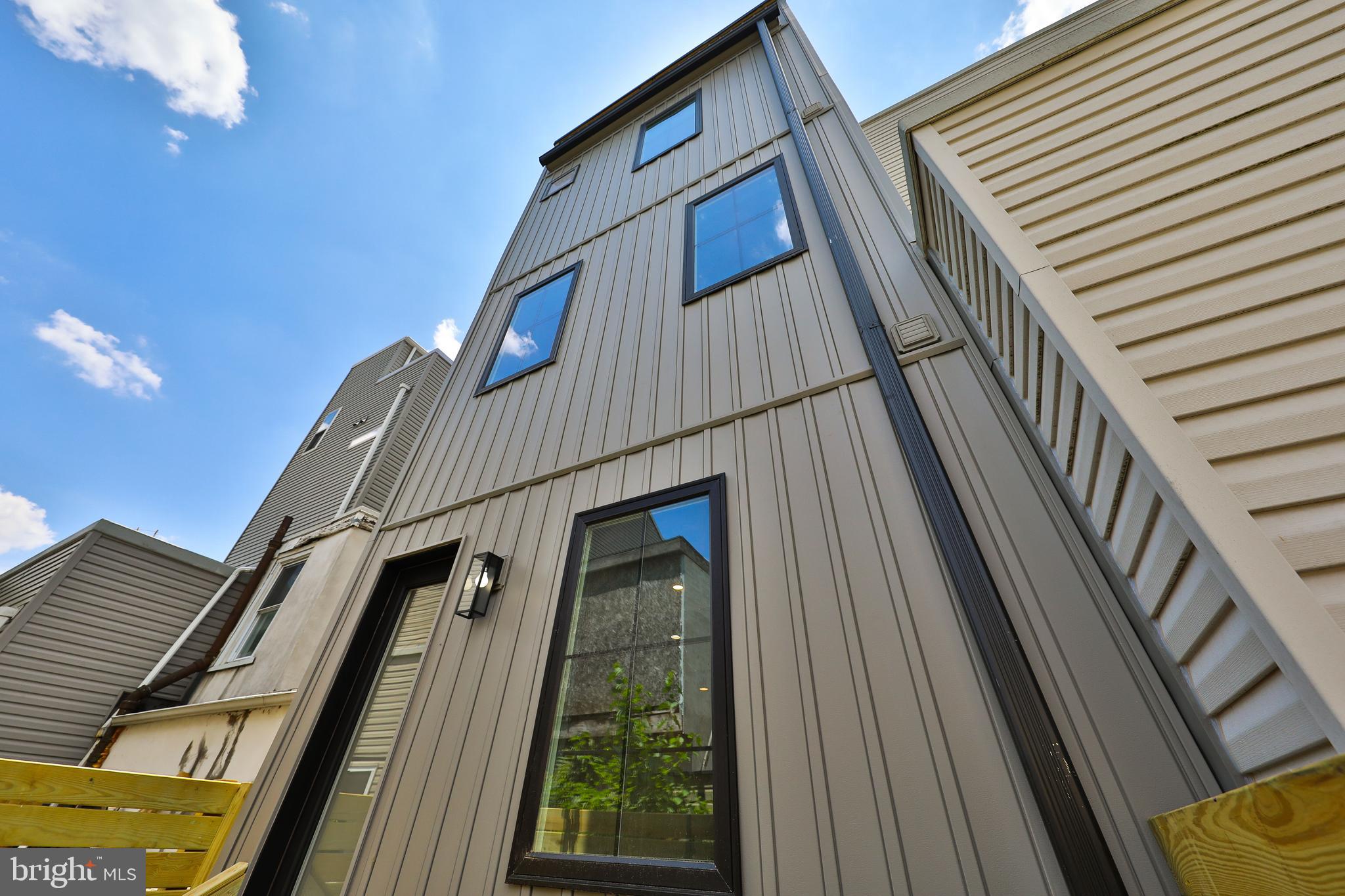505 Mercy St