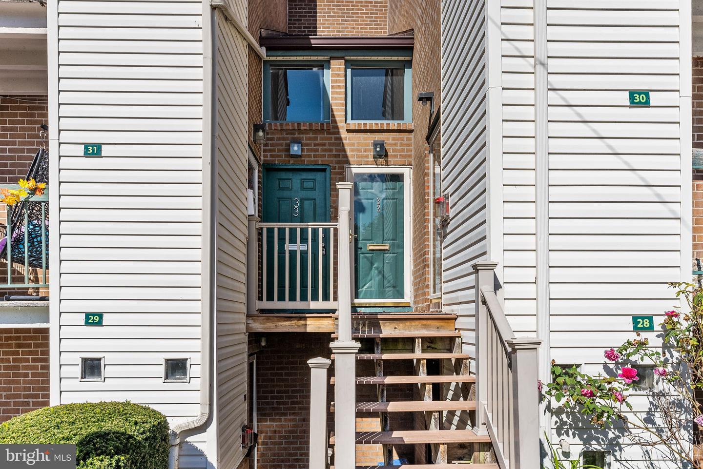 3750 Clarendon Ave #33