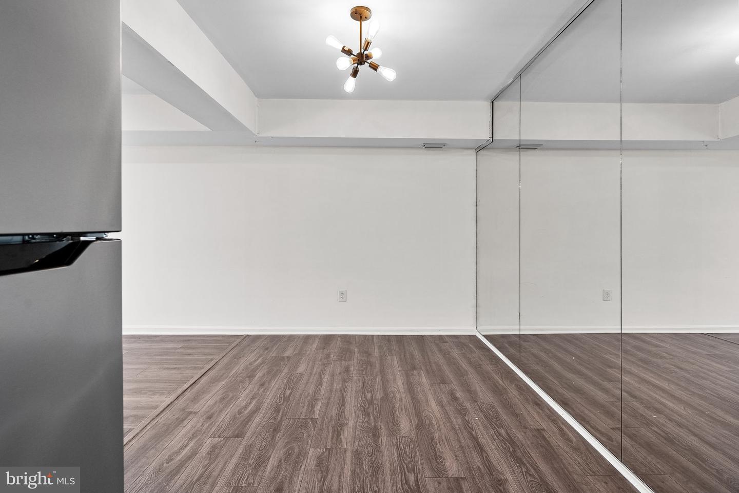 3750 Clarendon Ave #33