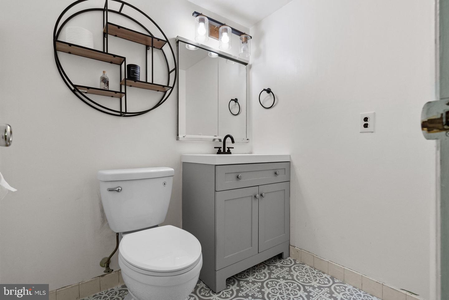 3750 Clarendon Ave #33