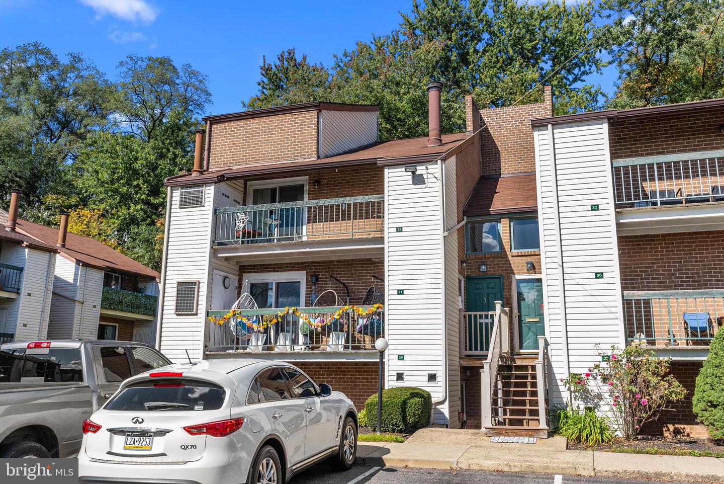 3750 Clarendon Ave #33