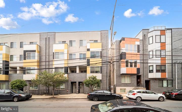 906 N 16TH ST #3R