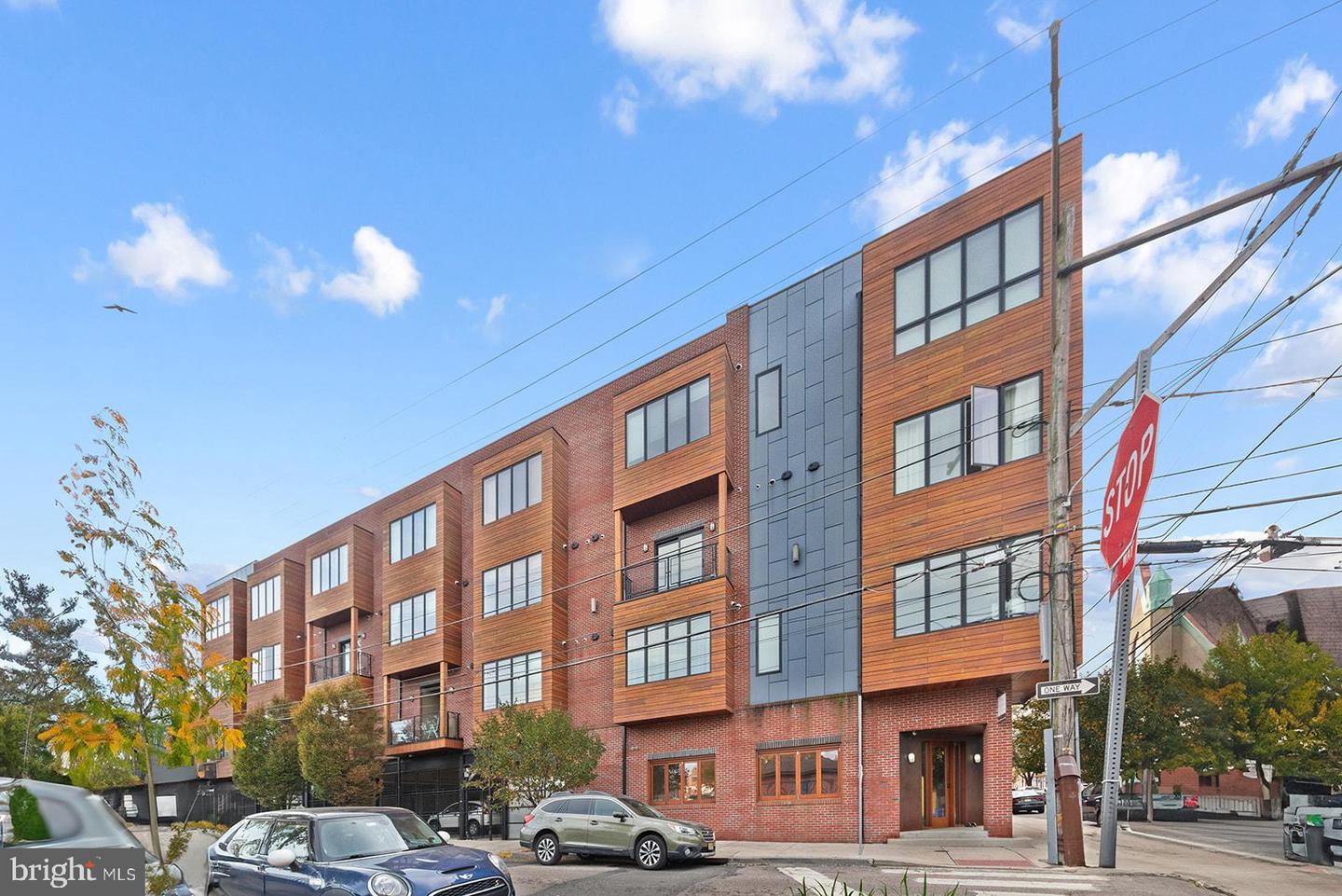 1247 E Columbia Ave #26