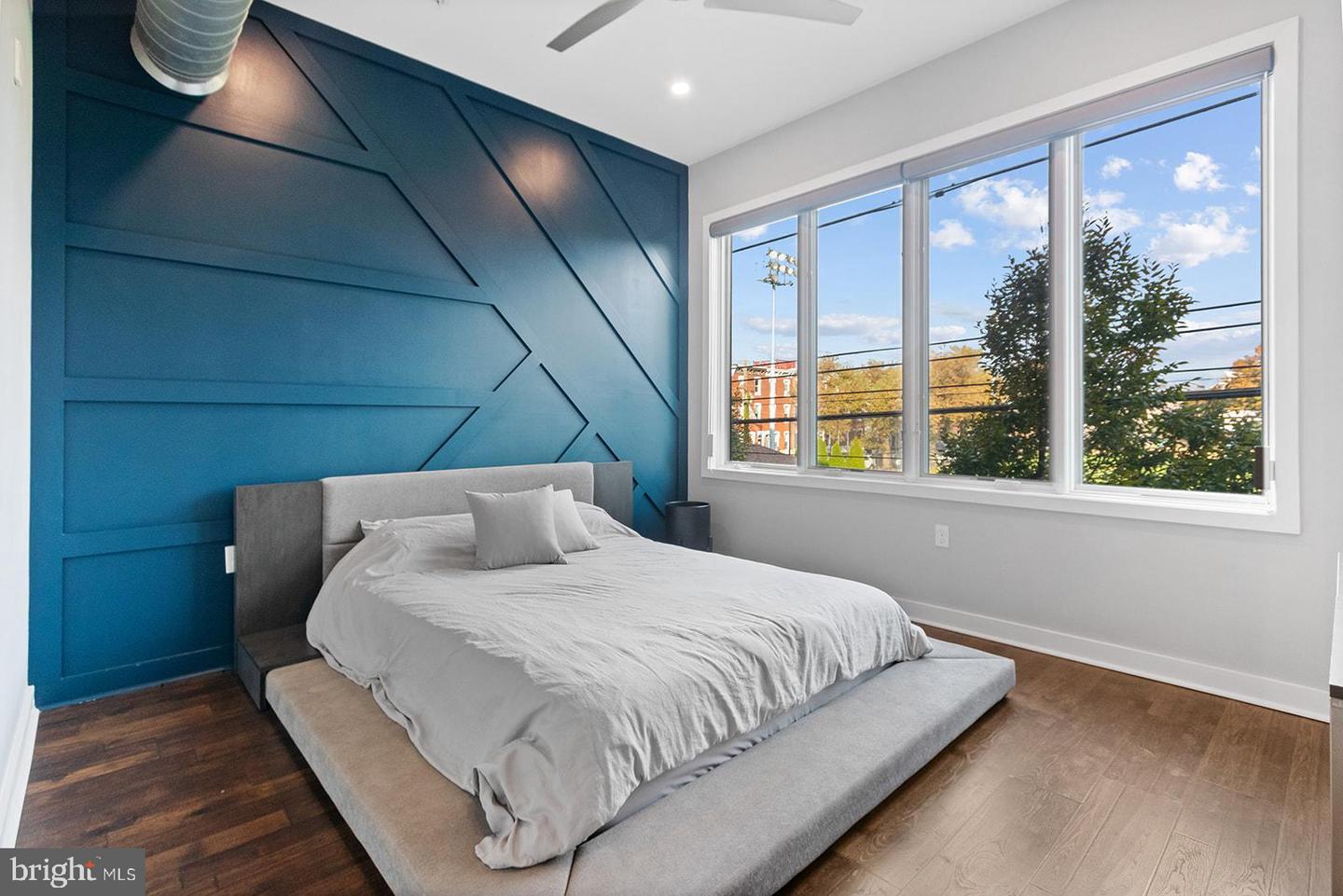 1247 E Columbia Ave #26