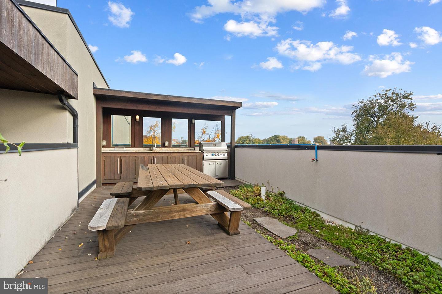 1247 E Columbia Ave #26