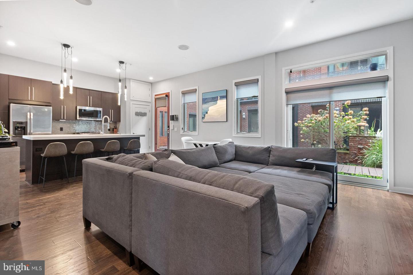 1247 E Columbia Ave #26