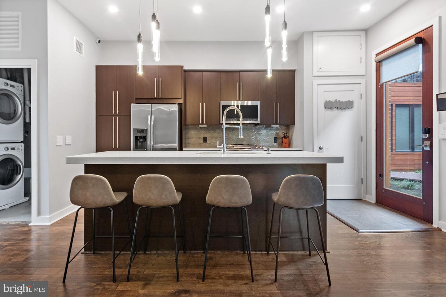 1247 E Columbia Ave #26