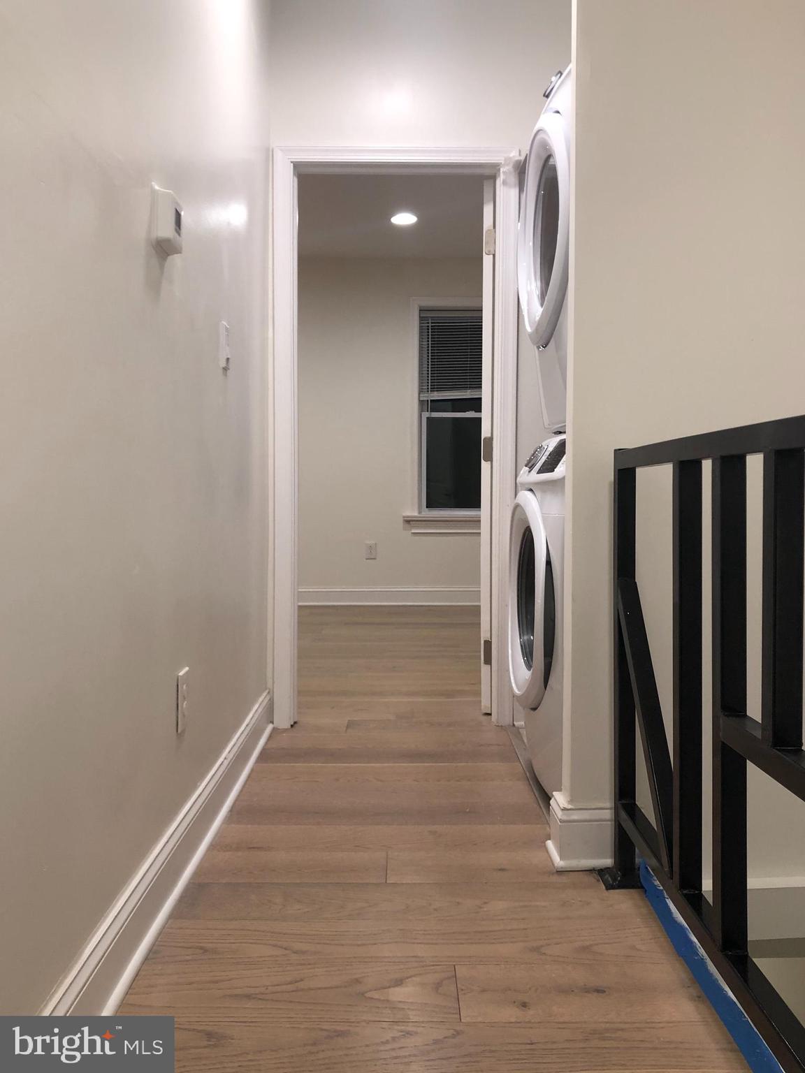 1706 Marshall St N #2