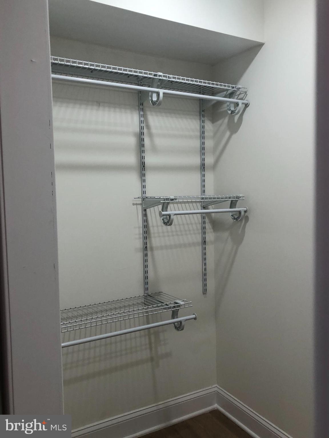 1706 Marshall St N #2