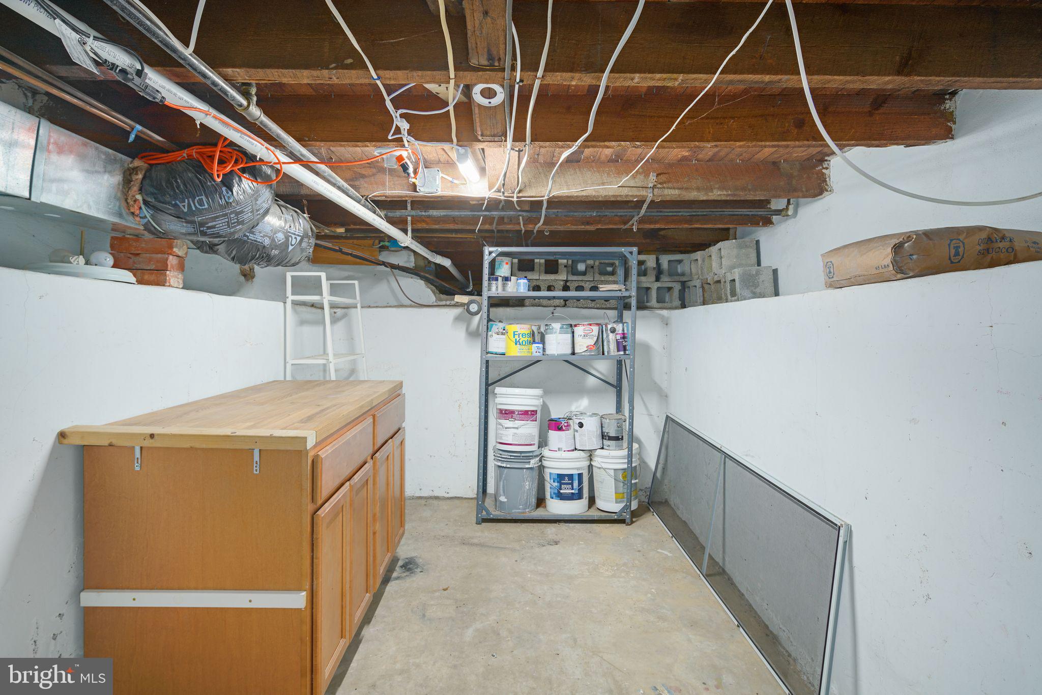 920 Moore St