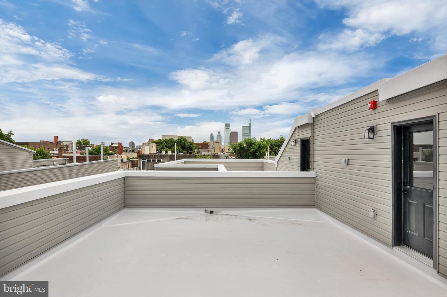 1625 W Thompson St #Penthouse