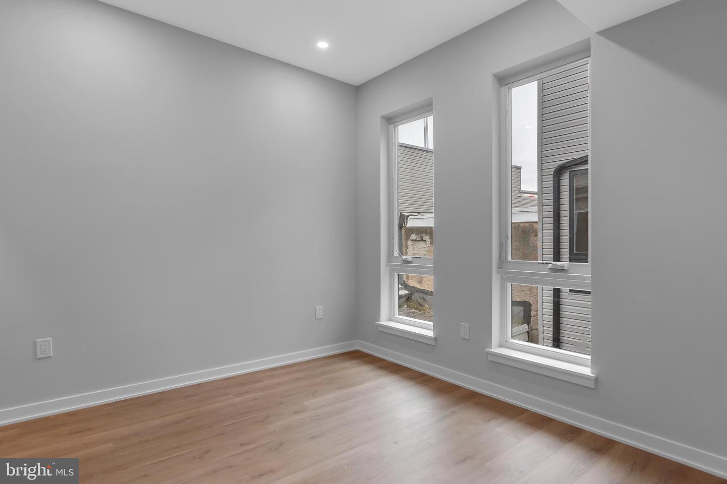 1625 W Thompson St #Penthouse