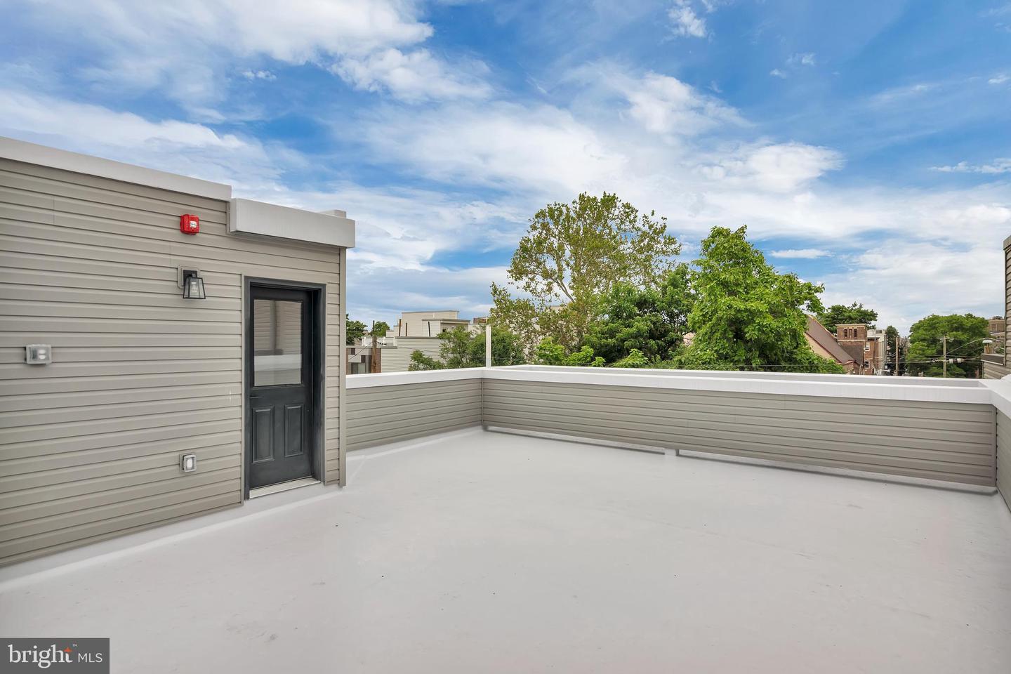 1625 W Thompson St #Penthouse