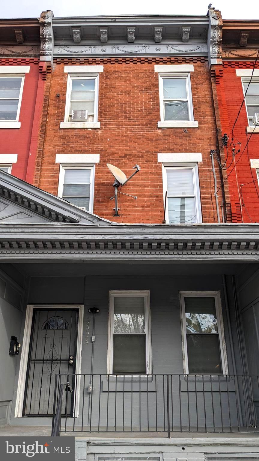 3329 Ridge Ave #1