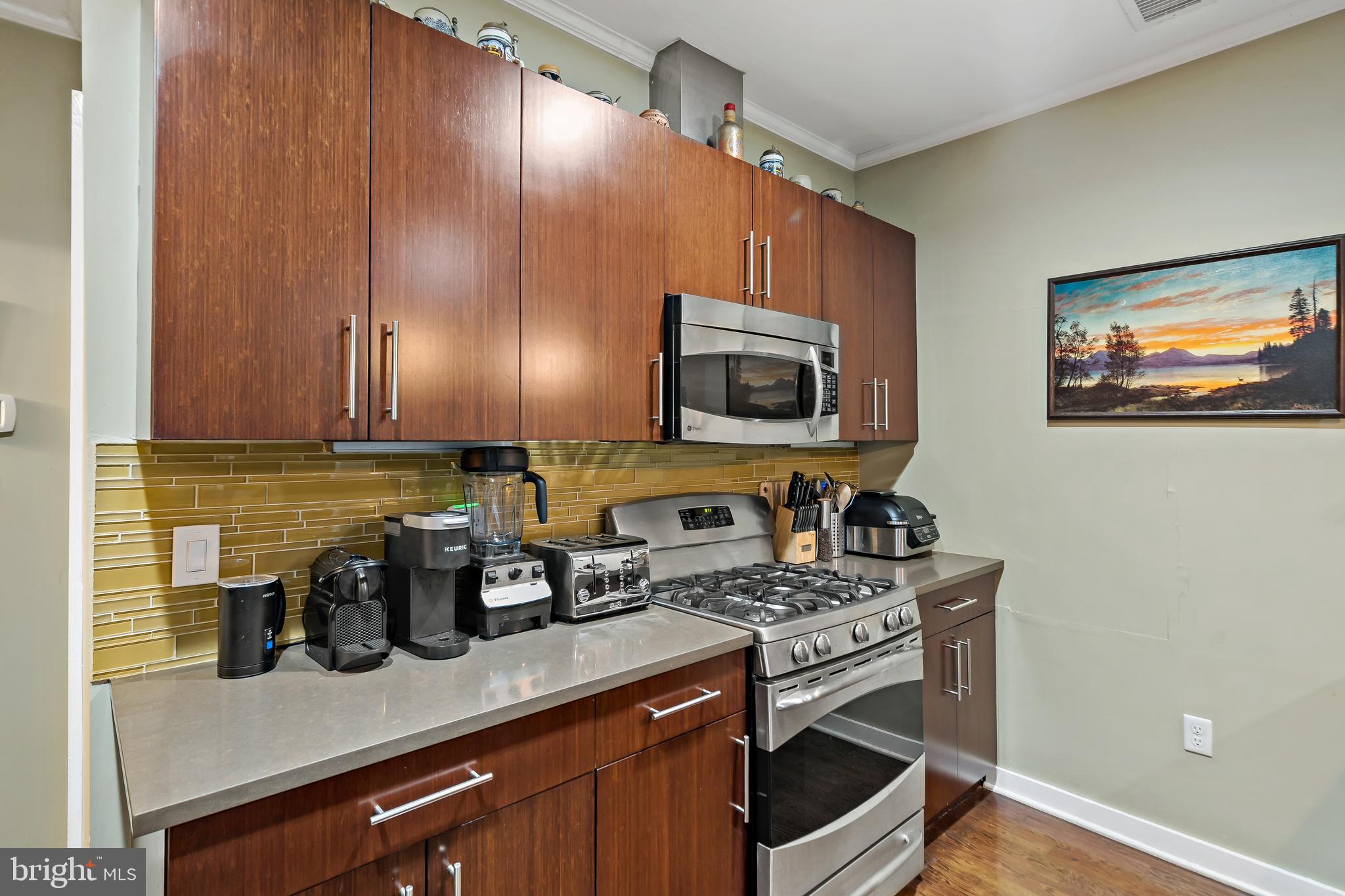 1247 E Columbia Ave #5