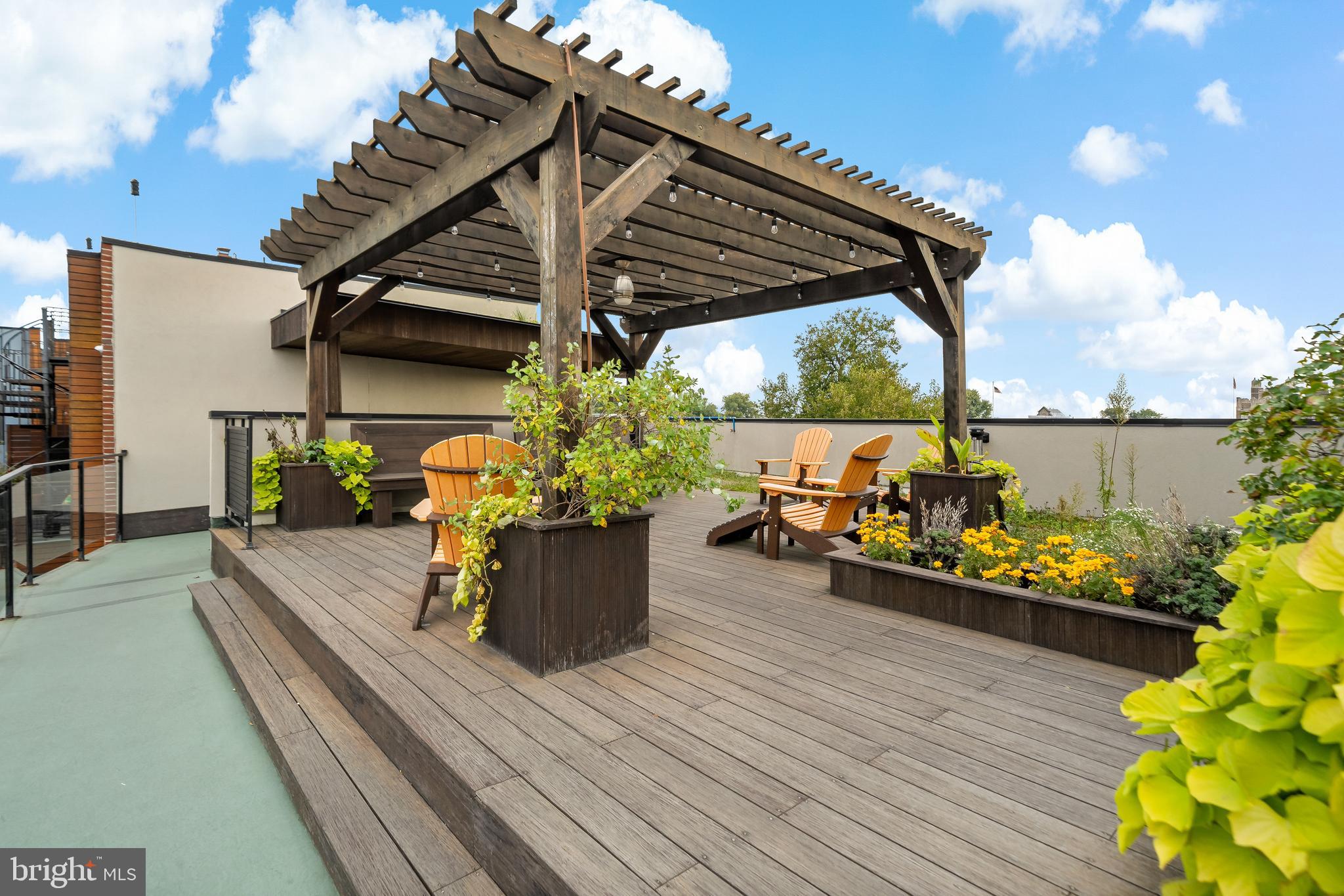1247 E Columbia Ave #5