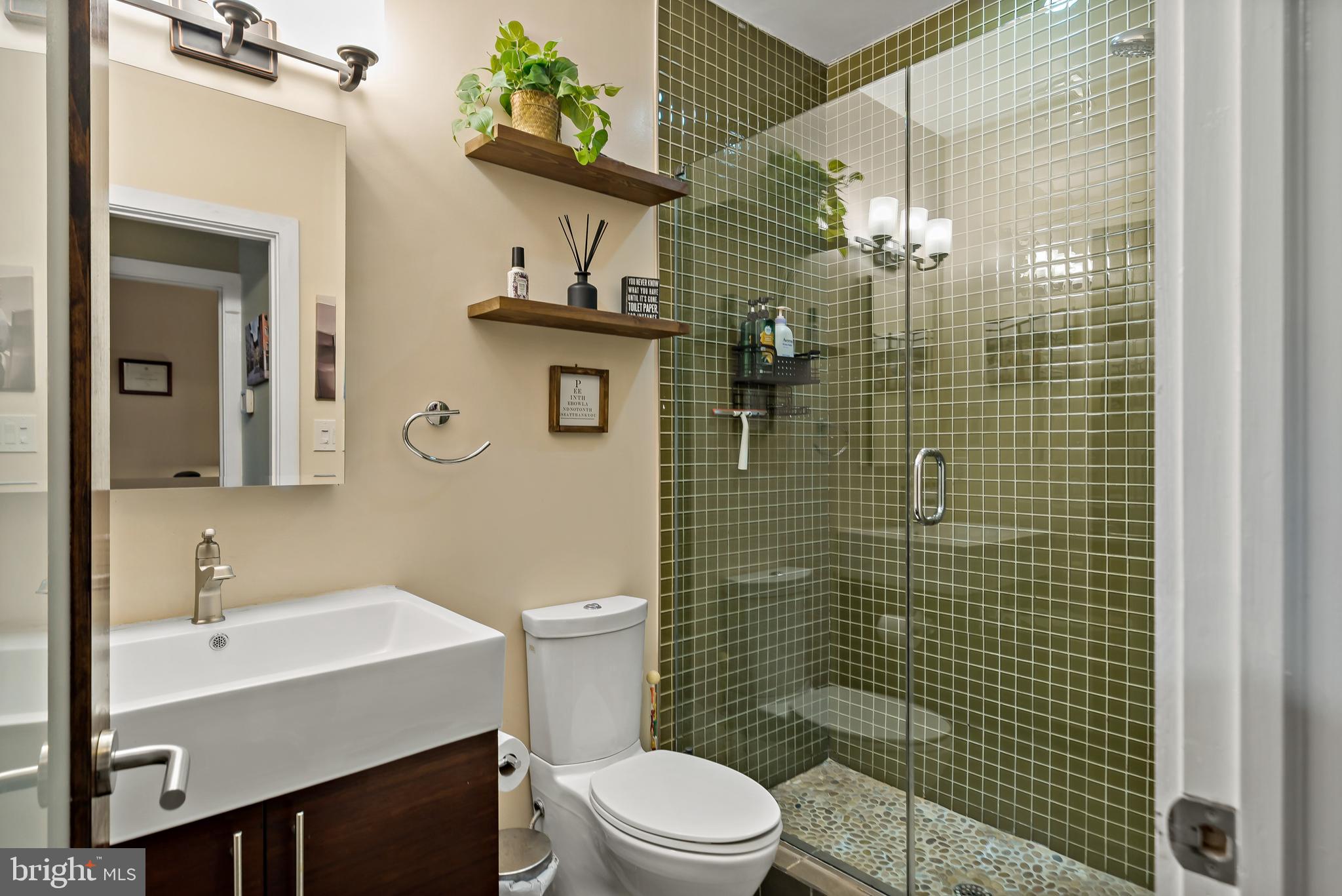 1247 E Columbia Ave #5