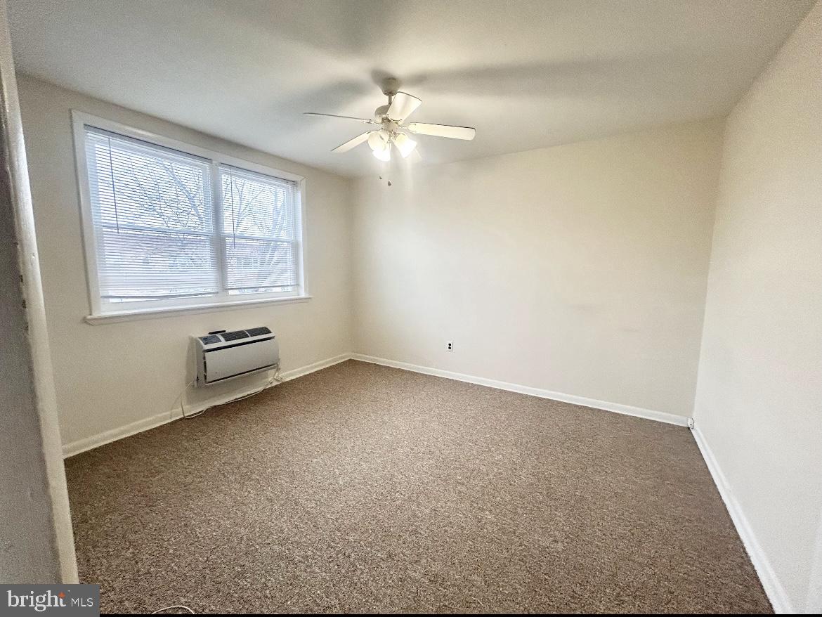 1409-13 N 76th St #5c