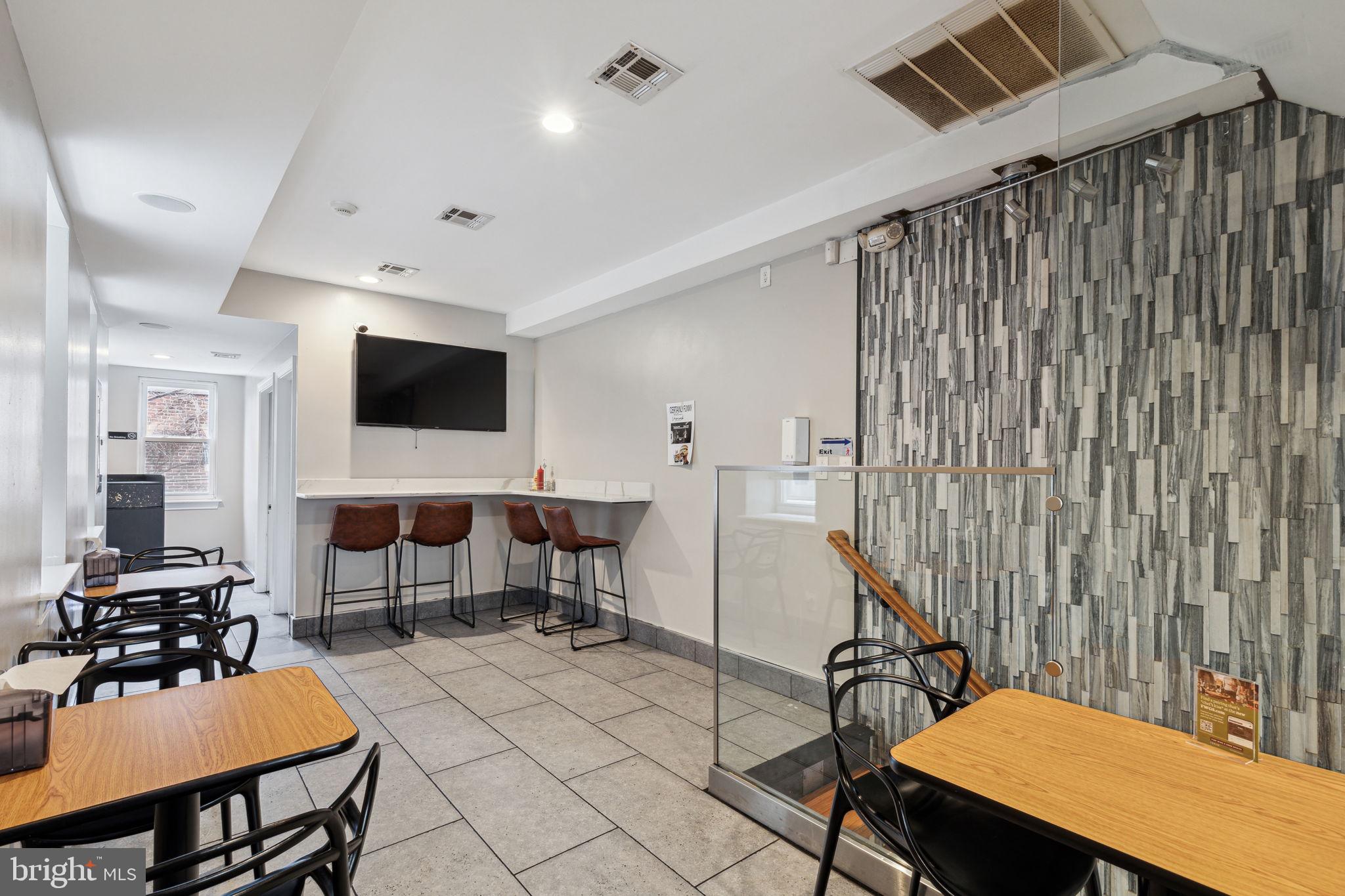 1519 Spring Garden St