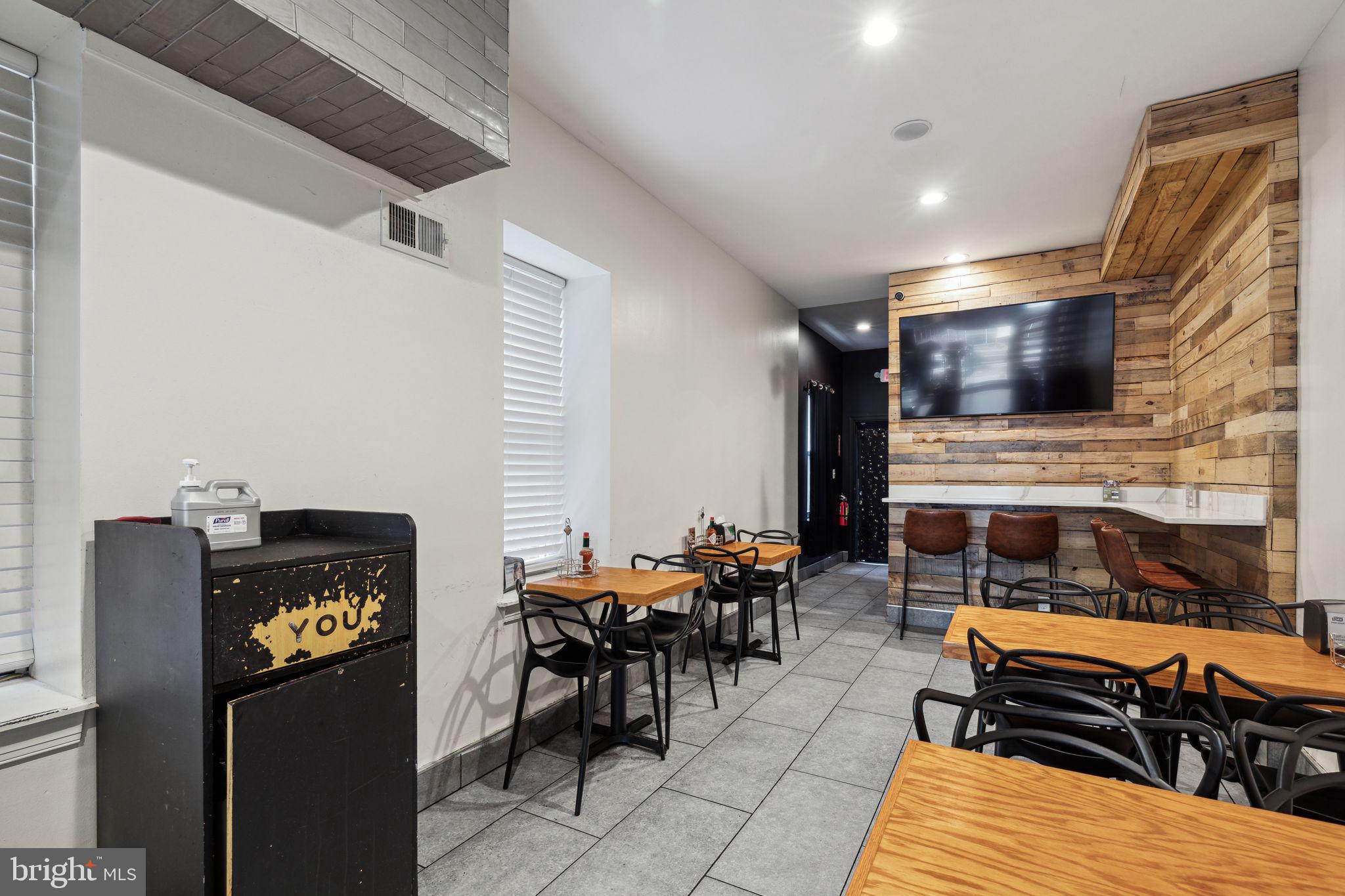 1519 Spring Garden St