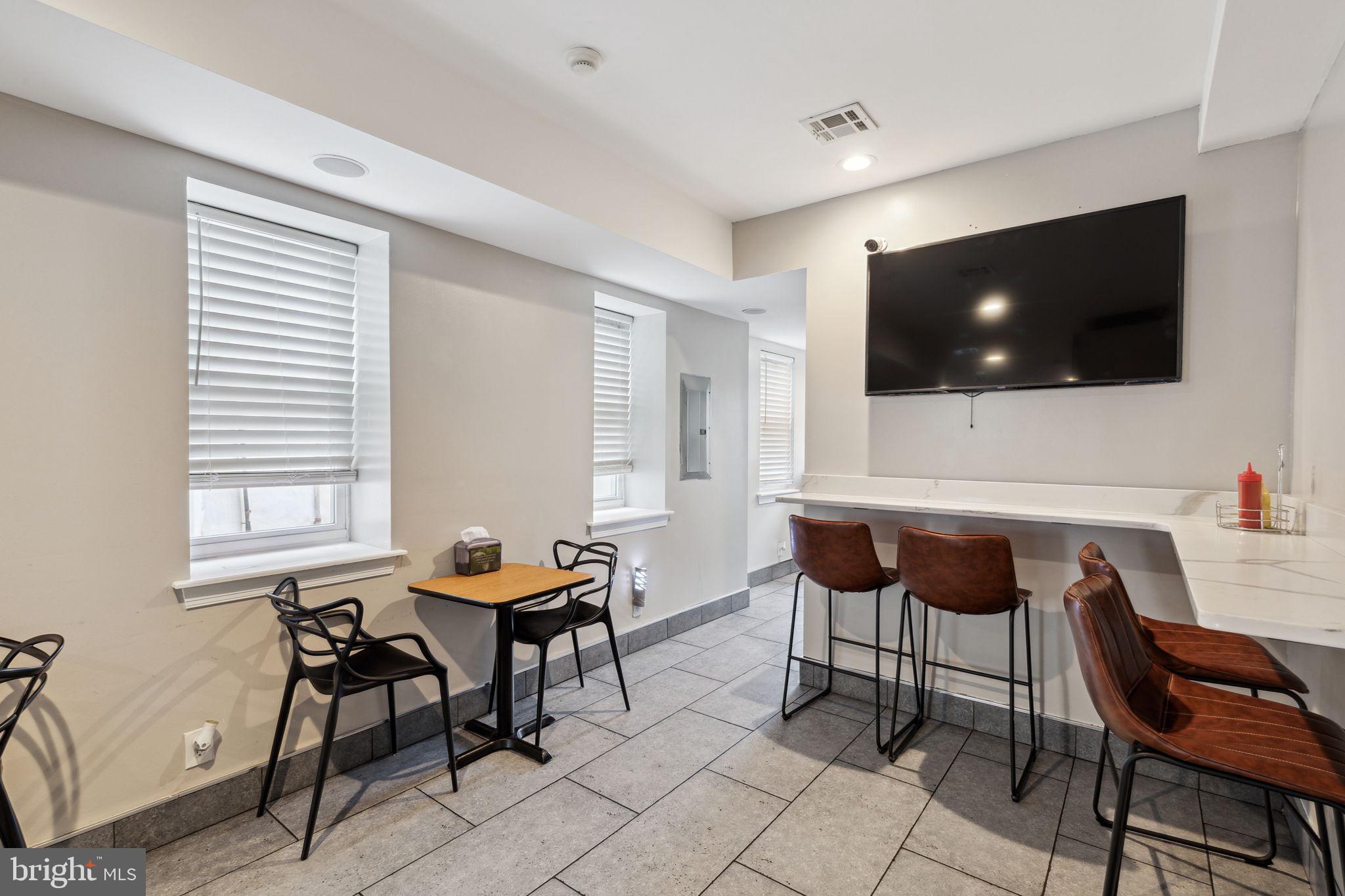 1519 Spring Garden St