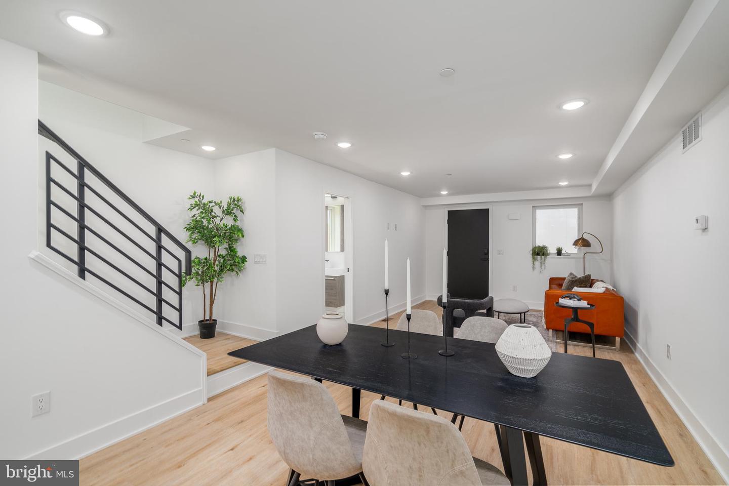 2609 E Boston St #1