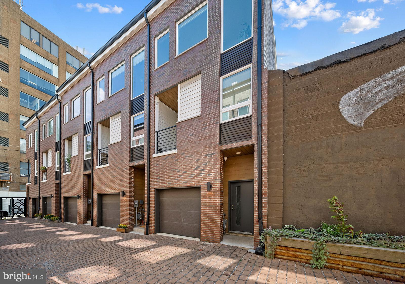 159 E ALLEN ST #5