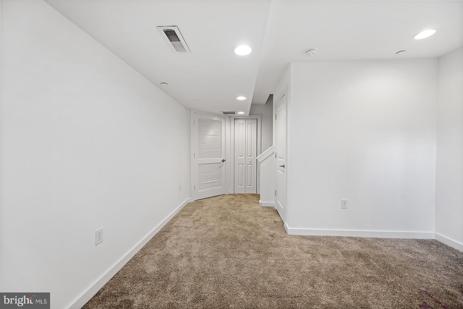 159 E ALLEN ST #5