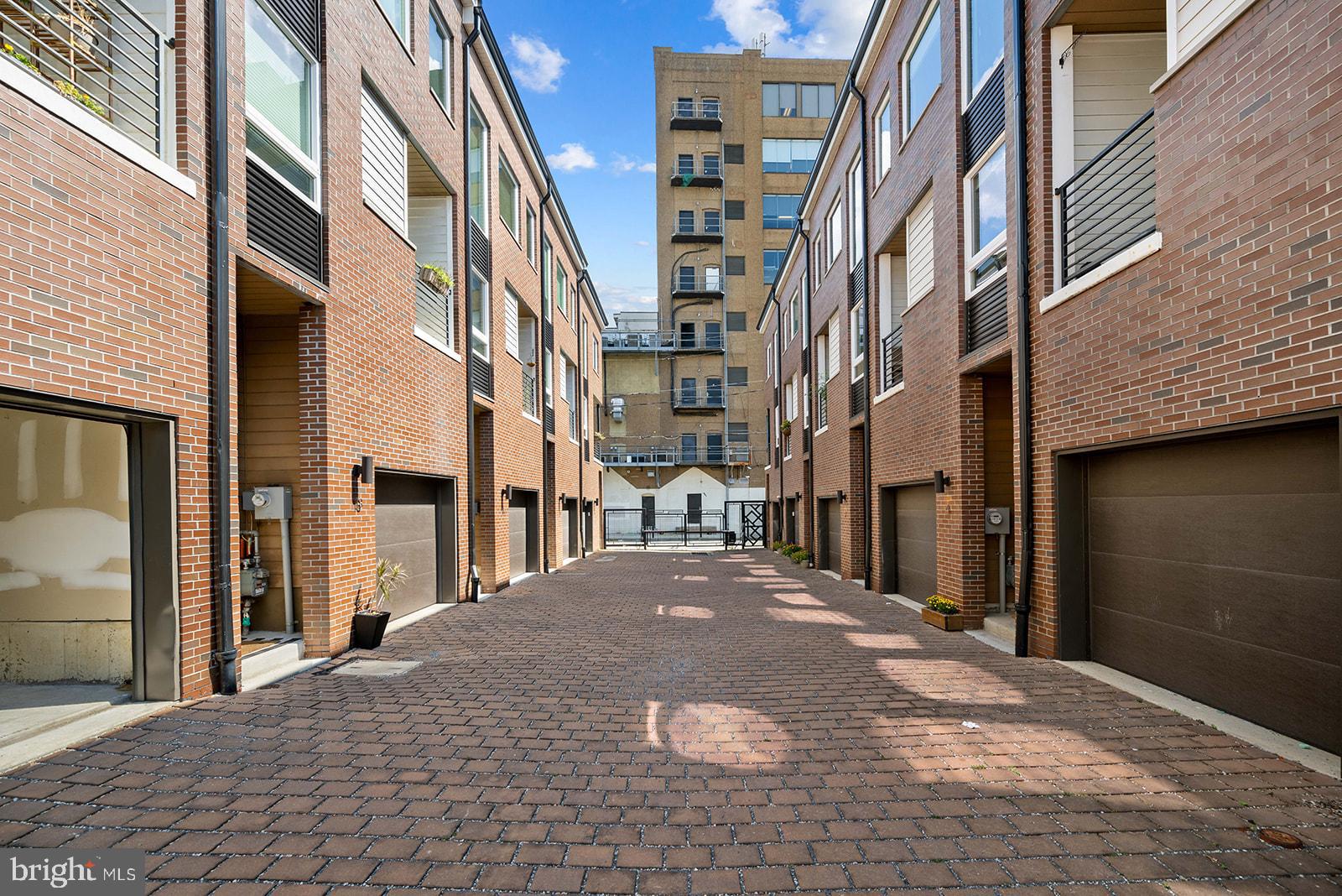 159 E ALLEN ST #5